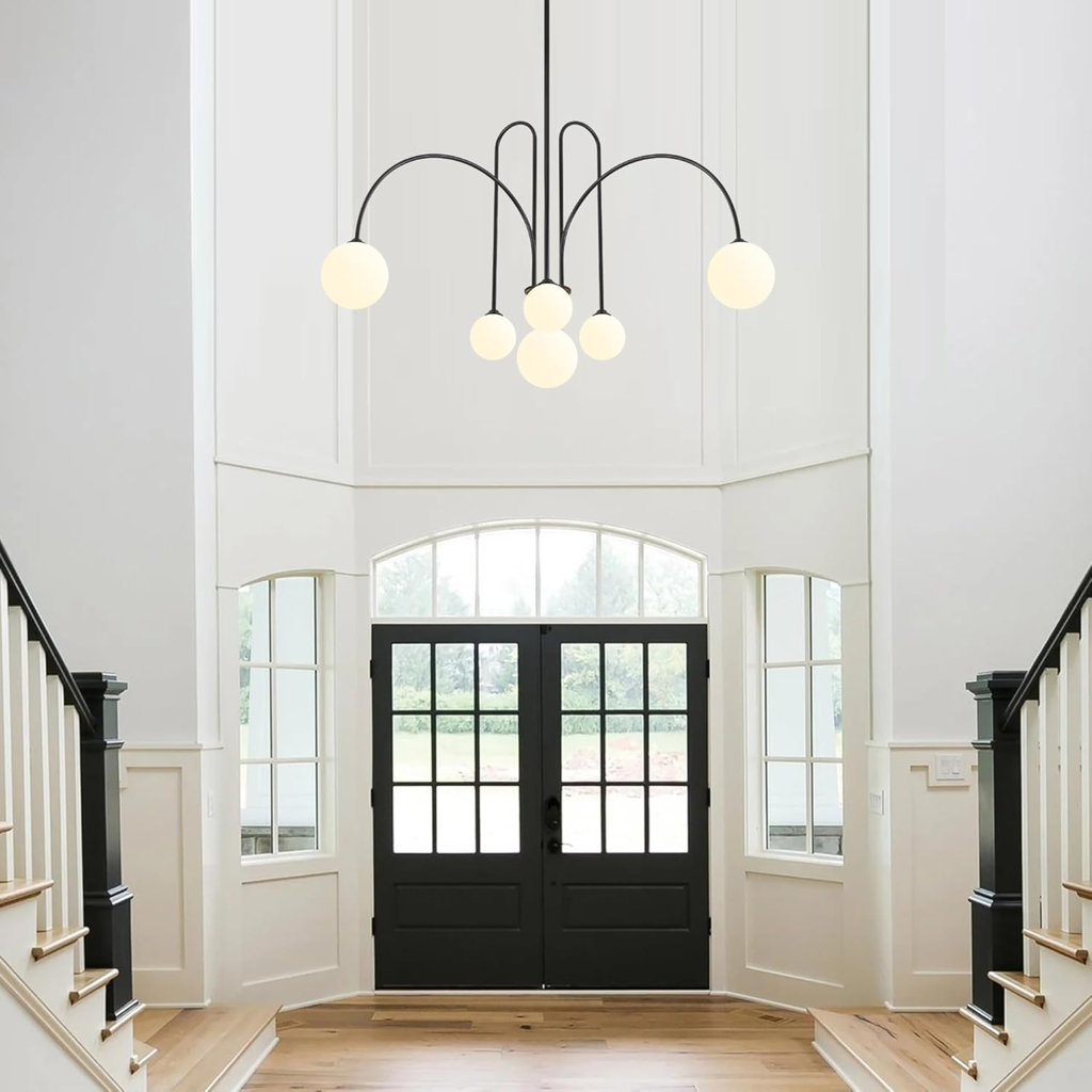 The Étoile Arc Chandelier