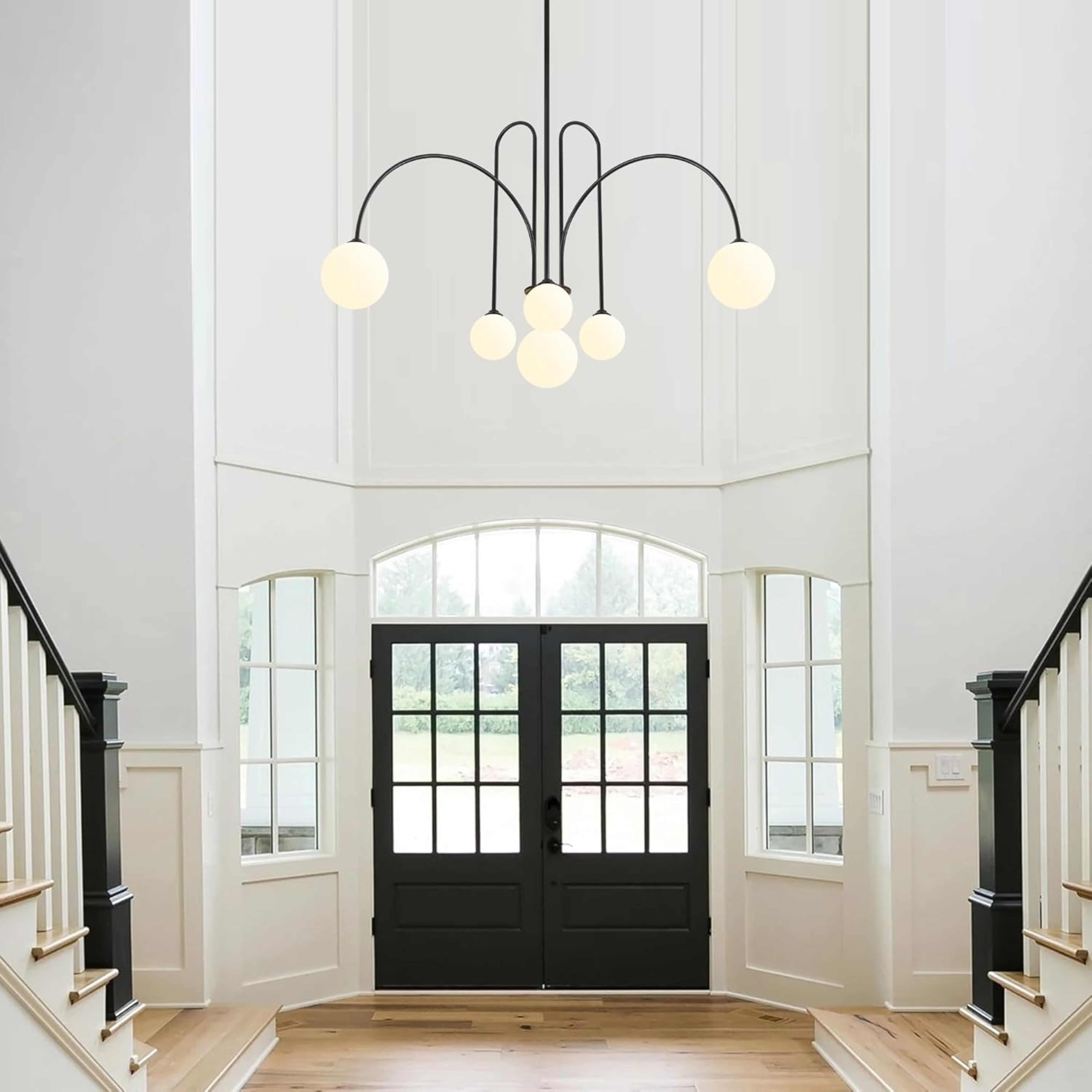 The Étoile Arc Chandelier